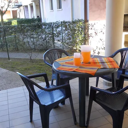 Relaxing Garden Flat With Pool Near The Appartement *