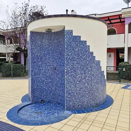 Relaxing Garden Flat With Pool Near The *